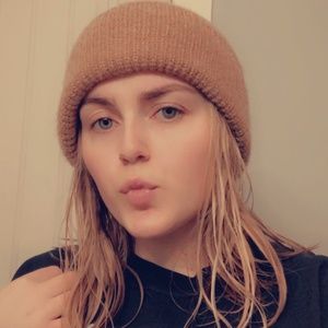 Meet your Posher, Jillian